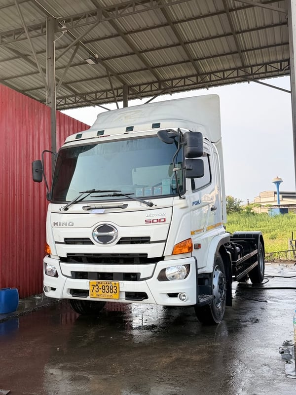 HINO FG 260แรงม้า รถบรรทุก 6ล้อ หัวลาก เฉพาะหัว ปี2565