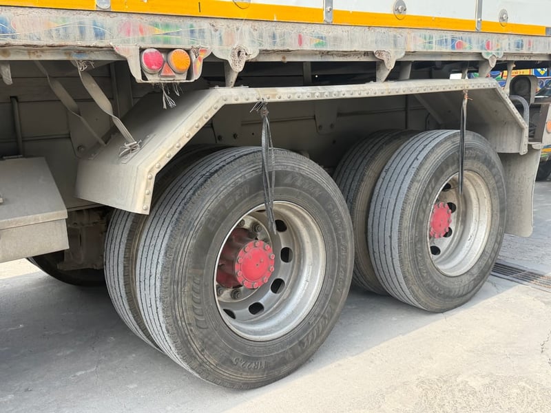 10ล้อดั้มพ์ ISUZU FXZ 360 แรงม้า ปี 2561 แม่-ลูก 