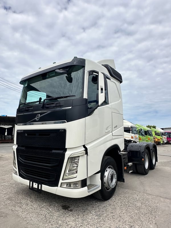 VOLVO FH 440แรงม้า รถบรรทุก หัวลาก 10ล้อ หัวลาก เฉพาะหัว ปี2560