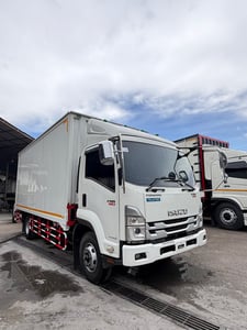 ISUZU FRR 190แรงม้า รถบรรทุก 6ล้อ ตู้แห้ง ปี2065
