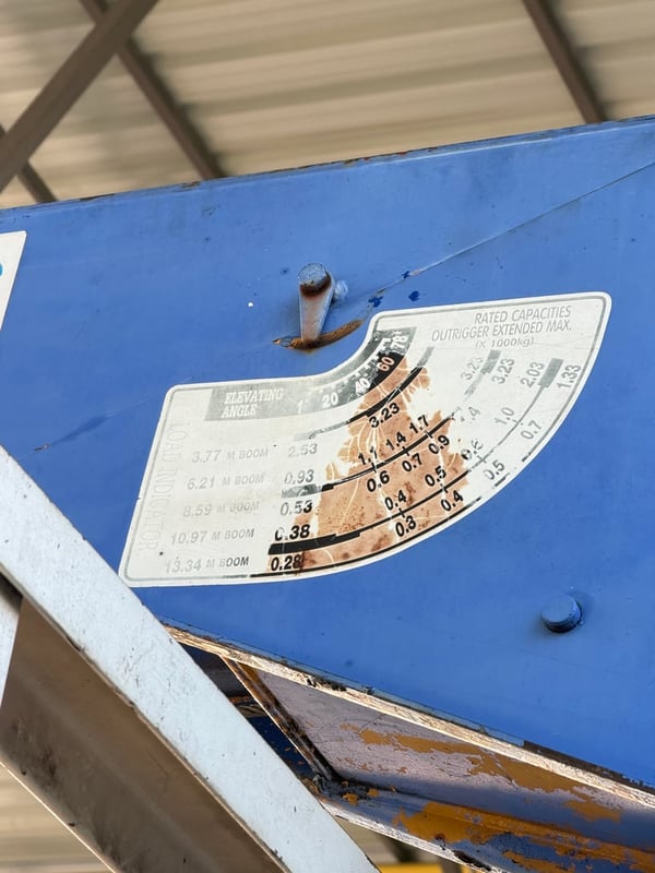 6ล้อติดเครน TADANO 3ตัน ISUZU FRR210 แรง ปี60 6ล้อติดเครน TADANO 3ตัน ISUZU FRR210 แรง ปี60