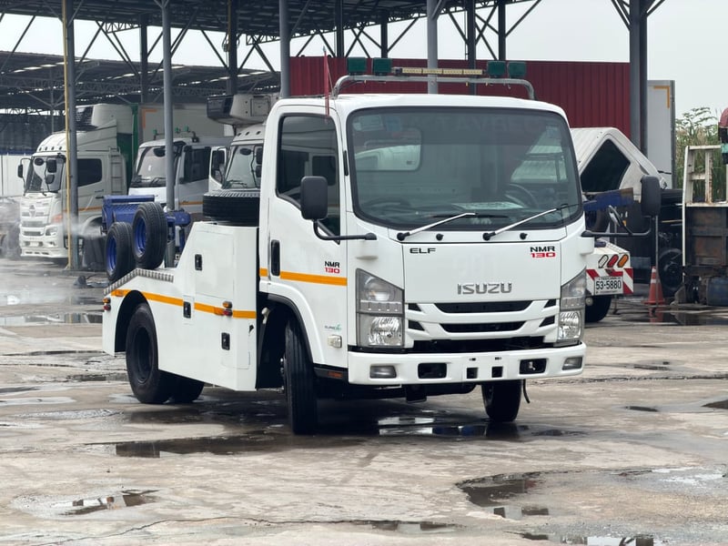 รถยก ISUZU  NMR 130 แรงม้า ปี2564 พร้อมใช้งาน
