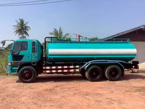 รถบรรทุกน้ำ รถบรรทุกน้ำ