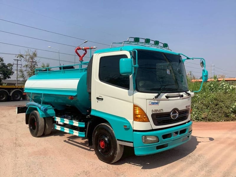 HINO Fc4j 150แรงม้า รถบรรทุก 6ล้อ บรรทุกน้ำ ปี2006 HINO Fc4j 150แรงม้า รถบรรทุก 6ล้อ บรรทุกน้ำ ปี2006