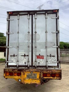 รถ6ล้อตู้แห้ง