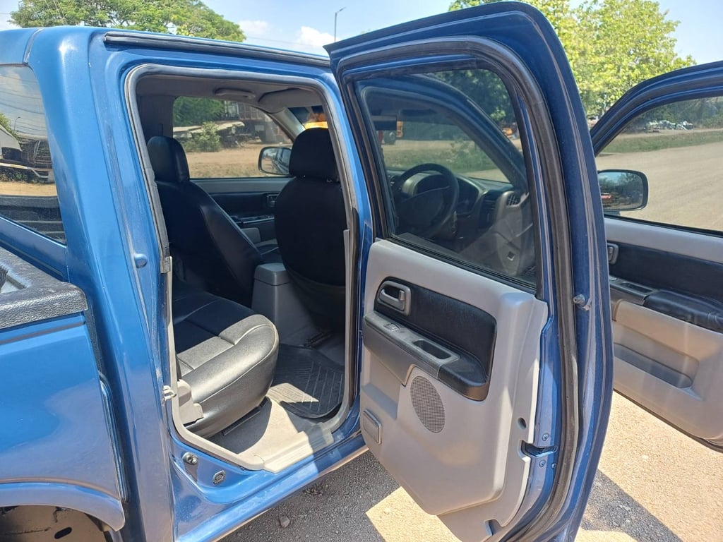 ISUZU DMAX 