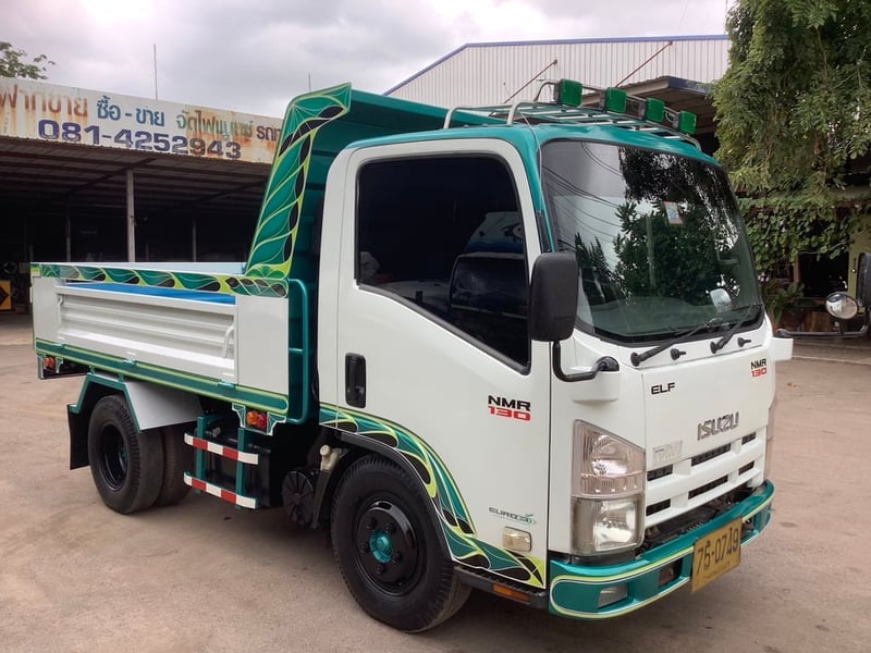 ISUZU NMR 130แรงม้า รถบรรทุก 6ล้อ ดั้มพ์ ปี2011
