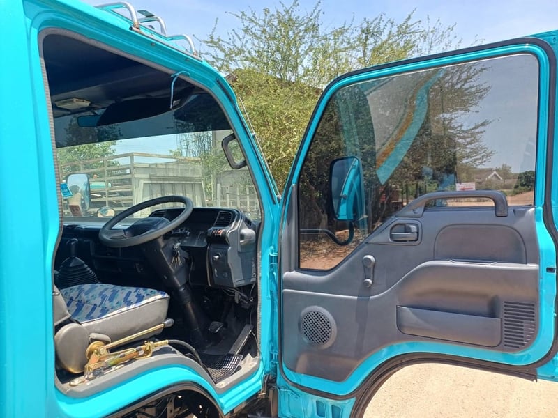 ISUZU Nqr 175แรงม้า รถบรรทุก 6ล้อ บรรทุกน้ำ ปี2007