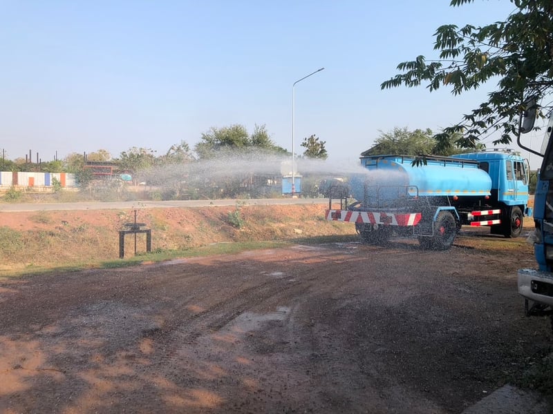 MITSUBISHI FUSO เอฟเค 458 รถบรรทุก 6ล้อ บรรทุกน้ำ ปี2006 MITSUBISHI FUSO เอฟเค 458 รถบรรทุก 6ล้อ บรรทุกน้ำ ปี2006