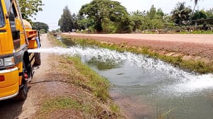 รบรรทุกน้ำ