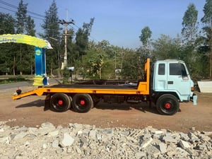 ISUZU Rocky 175แรงม้า รถบรรทุก 10ล้อ พื้นเรียบ ปี1993