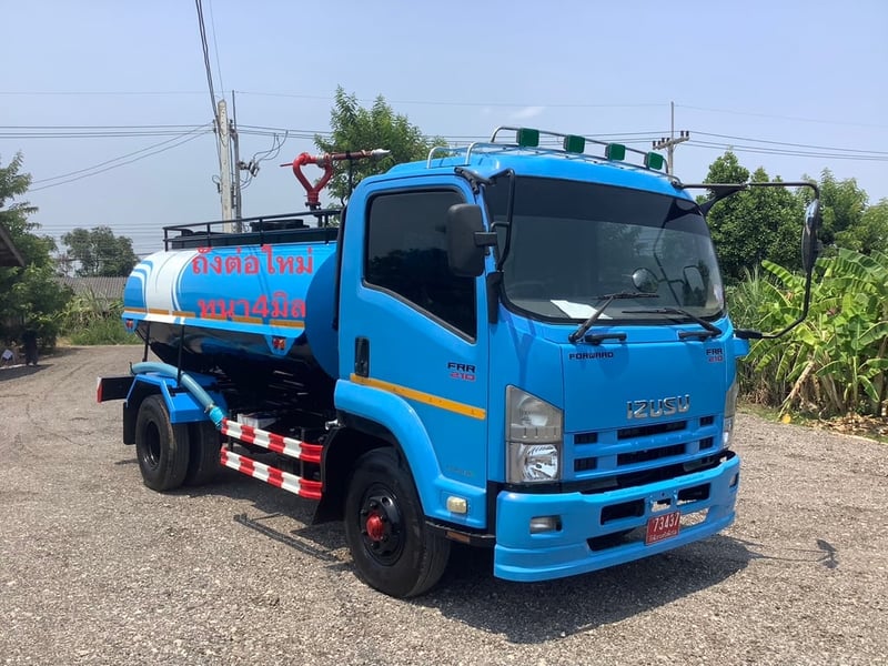 ISUZU Frr 210แรงม้า รถบรรทุก 6ล้อ บรรทุกน้ำ ปี2010 ISUZU Frr 210แรงม้า รถบรรทุก 6ล้อ บรรทุกน้ำ ปี2010