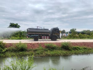 ISUZU FRR 210แรงม้า รถบรรทุก 6ล้อ บรรทุกน้ำ ปี2013