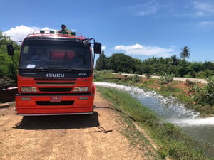 ISUZU Deca รถบรรทุก 6ล้อ บรรทุกน้ำ ปี2005 ISUZU Deca รถบรรทุก 6ล้อ บรรทุกน้ำ ปี2005