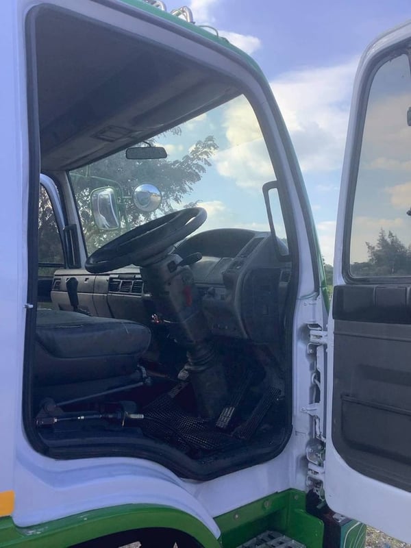 HINO สมอเงิน 210แรงม้า รถบรรทุก 10ล้อ บรรทุกน้ำ ปี1998