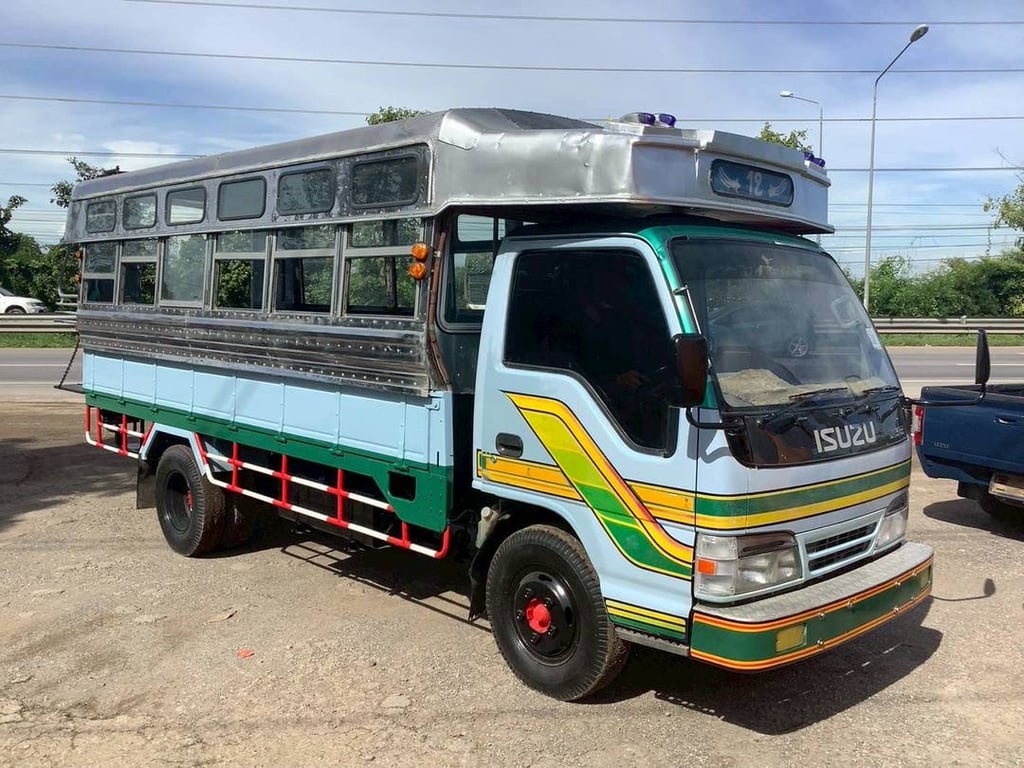ISUZU Nkr 120แรงม้า รถบรรทุก 6ล้อ สองแถว ปี1998