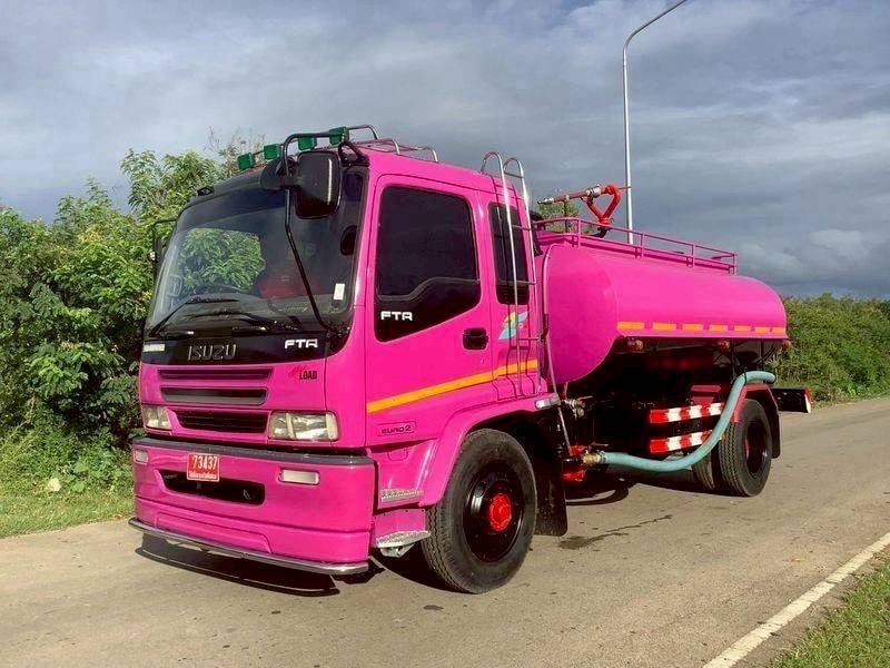 รถบรรทุกน้ำ รถบรรทุกน้ำ