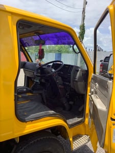 ISUZU Npr 115แรงม้า รถบรรทุก 6ล้อ สองแถว ปี2009 ISUZU Npr 115แรงม้า รถบรรทุก 6ล้อ สองแถว ปี2009