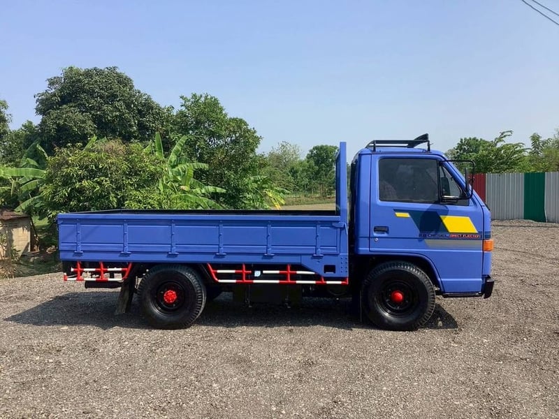 ISUZU Nkr 88แรงม้า รถบรรทุก 4ล้อ กระบะเหล็ก ปี1994 ISUZU Nkr 88แรงม้า รถบรรทุก 4ล้อ กระบะเหล็ก ปี1994