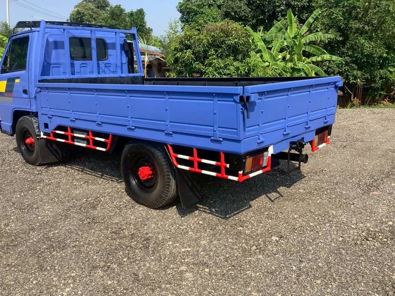 ISUZU Nkr 88แรงม้า รถบรรทุก 4ล้อ กระบะเหล็ก ปี1994 ISUZU Nkr 88แรงม้า รถบรรทุก 4ล้อ กระบะเหล็ก ปี1994