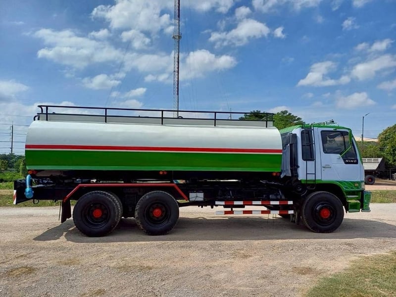 HINO สมอเงิน 210แรงม้า รถบรรทุก 10ล้อ บรรทุกน้ำ ปี1998