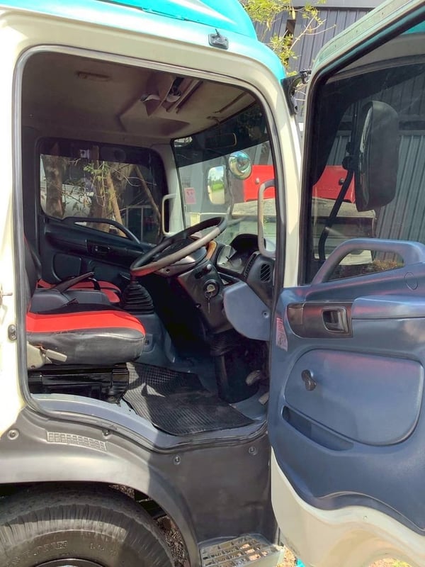 HINO Meca 150แรงม้า รถบรรทุก 6ล้อ กระบะคอกสูง ปี2004