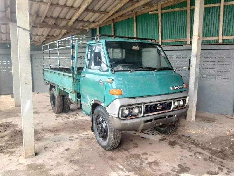 Toyota T 85แรงม้า รถบรรทุก 6ล้อ รถบรรทุกอื่นๆ ปี1977 Toyota T 85แรงม้า รถบรรทุก 6ล้อ รถบรรทุกอื่นๆ ปี1977