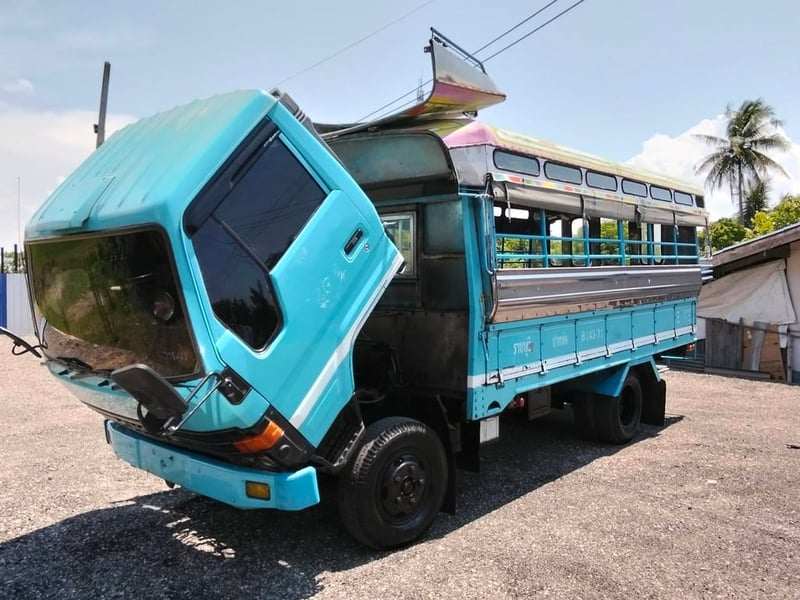 TOYOTA ไดน่า 110แรงม้า รถบรรทุก 6ล้อ สองแถว ปี1997