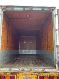 รถ6ล้อตู้แห้ง