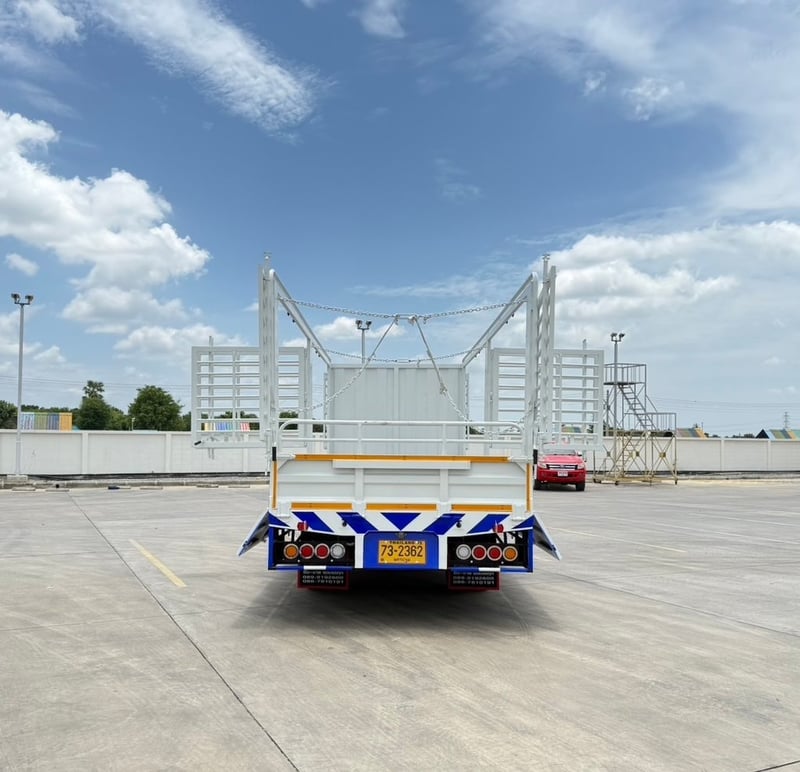 ISUZU.FRR 210 แรงกะบะเหล็กเปิดข้างได้รอบความยาวใน 6.50 เมตร ยางใหม่ 6 เส้น ล้อชุบ  กระจกไฟฟ้าไฟหน้าโปรเจ็คเตอร  จดทะเบียนปี2566 ราคา 1,340,000 บาท