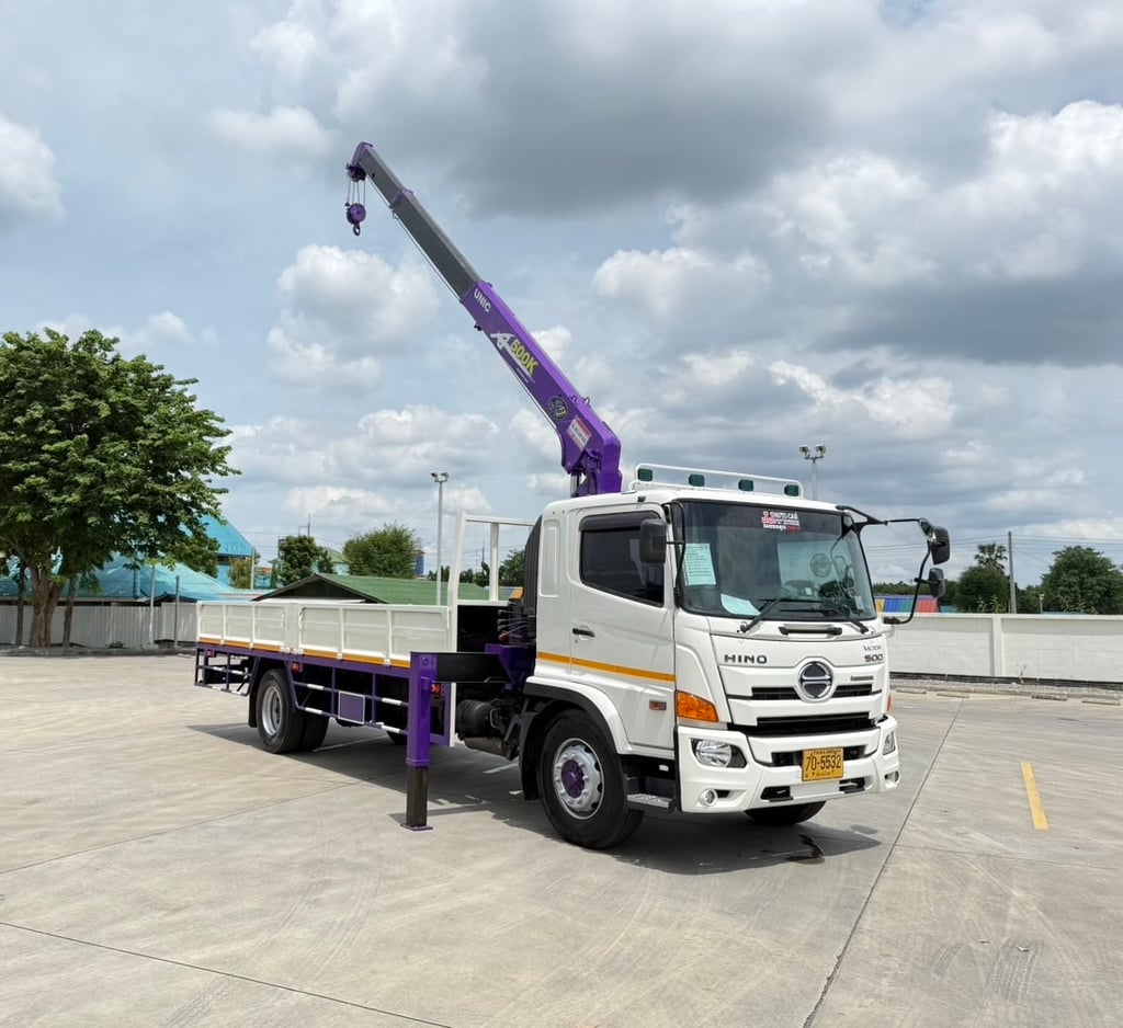 HINO FG8J 240 ติดเครนTADANO ขนาด 5 ตัน 3 ปลอก  กะบะ6.90 เมตร จดทะเบียนปี 2566 ราคา 1,890,000 บาท