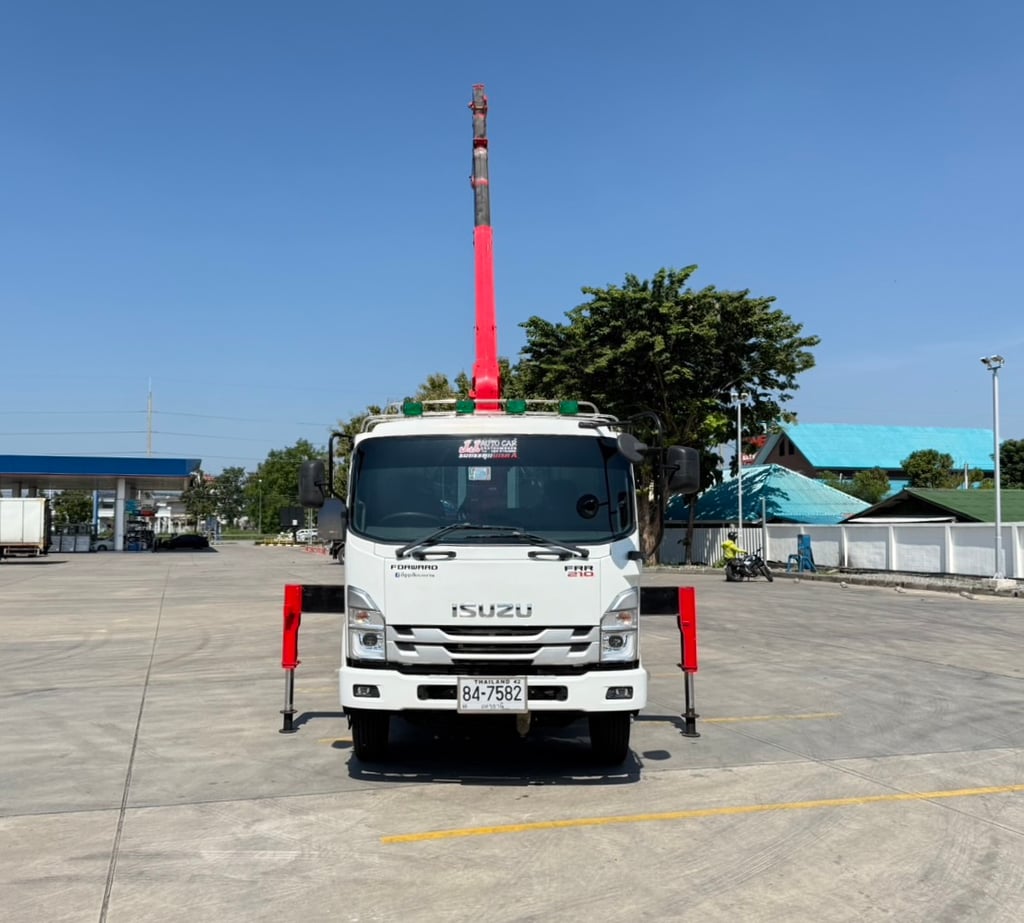 ISUZU FRR 210แรงม้า รถบรรทุก 6ล้อ กระบะเหล็กติดเครน ปี2022 เลขไมล์ 76,506 กม. ISUZU FRR 210แรงม้า รถบรรทุก 6ล้อ กระบะเหล็กติดเครน ปี2022 เลขไมล์ 76,506 กม.