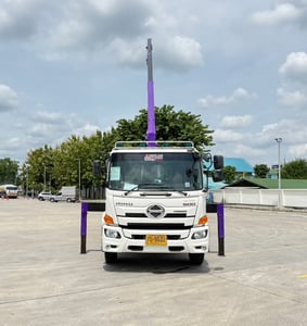 HINO FG8J 240 ติดเครนTADANO ขนาด 5 ตัน 3 ปลอก  กะบะ6.90 เมตร จดทะเบียนปี 2566 ราคา 1,890,000 บาท