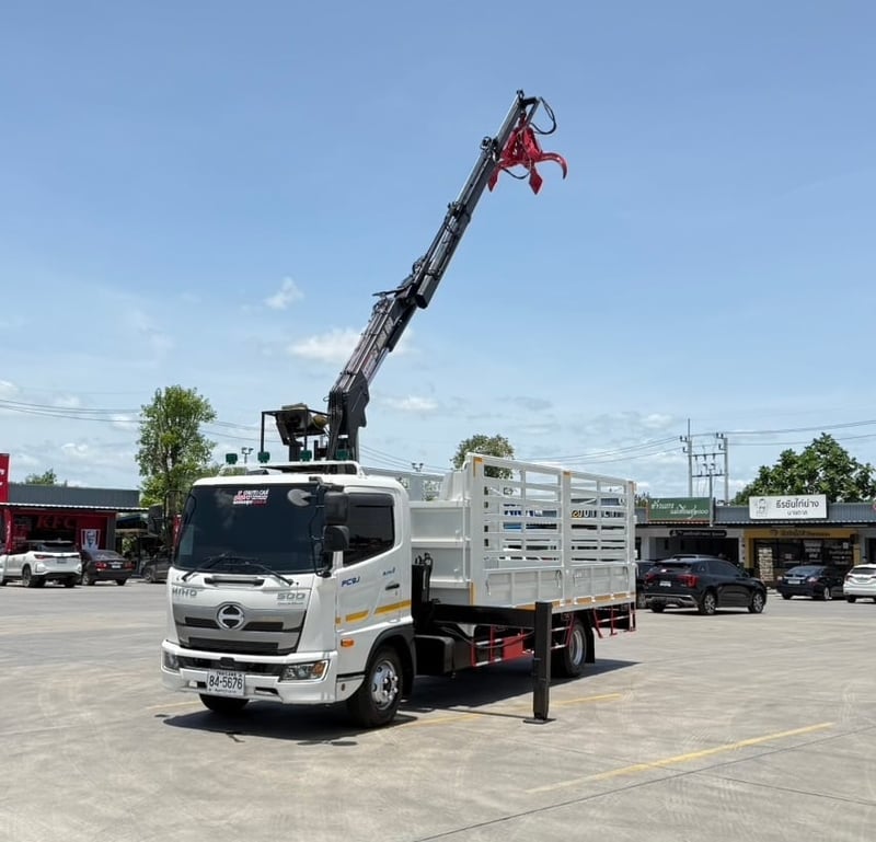 NEW FC9J 175 ติดเฮี๊ยบ 3 ตัน กะบะ 5.65 เมตร สูง 1.80 เมตรเลขไมล์ 8,323 กิโลเมตร จดทะเบียนปี256