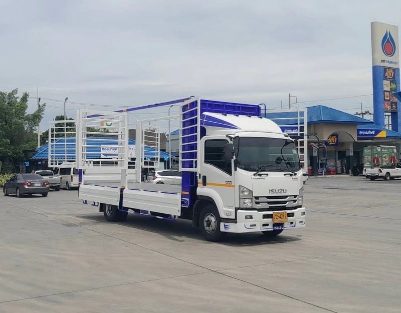 ISUZU.FRR 210 แรงกะบะเหล็กเปิดข้างได้รอบความยาวใน 6.50 เมตร กระจกไฟฟ้า จดทะเบียนปี2564 ราคา 990,000 บาท