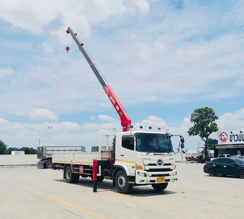  HINO FG8J 240 ติดเครน UNIC 5 ตัน 5 ปลอก กะบะยาว6.90 เมตร ไฟเดย์ไล้ตัวเเอล  เลขไมล์ 22,938 กิโลเมตร  จดทะเบียนพฤศจิกายน 2566 ราคา 2,160,000 บาท