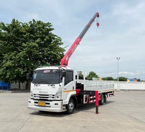 ISUZU FRR 210 ติดเครน UNIC ขนาด 3 ตันขาสลับ 4 ปลอก เซฟตี้ 100 % กะบะ 6.50 เมตร เลขไมล์ 84,051กิโลเมตร  จดทะเบียนปี 2566 ราคา 1,590,000 บาท