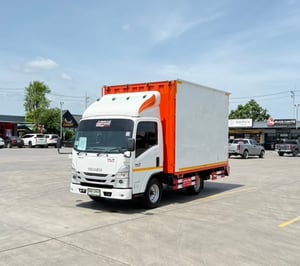  NLR 130 เเรง ตู้เเห้งยาวใน 3.53 กว้างใน 2.16 สูงใน 2.20 ไฟหน้าโปรเจ็คเตอร์ เลขไมล์ 27,277 กิโลเมตร จดทะเบียนมีนาคมปี 2567 ราคา 820,000 บาท