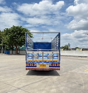 HINO NEW FC9J 210 เเรง กะบะปีเนียมพร้อมคอกพื้นสเเตนเหล็ดยาวใน 6.46 กว้างใน 225 สูงใน 195 เมตร   จดทะเบียนปี 2565  ราคา 1,150,000 บาท