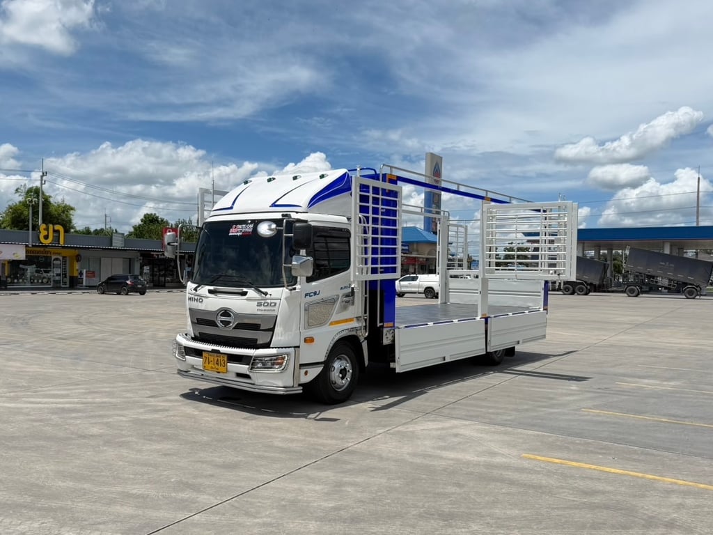 HINO NEW FC9J 210 เเรง กะบะเหล็กพร้อมคอก ยาวใน 6.56 เมตรสูง2.30 กว้างใน2.30 เมตร จดทะเบียนปี 2565 ราคา 1,250,000 บาท HINO NEW FC9J 210 เเรง กะบะเหล็กพร้อมคอก ยาวใน 6.56 เมตรสูง2.30 กว้างใน2.30 เมตร จดทะเบียนปี 2565 ราคา 1,250,000 บาท
