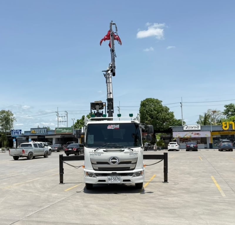 NEW FC9J 175 ติดเฮี๊ยบ 3 ตัน กะบะ 5.65 เมตร สูง 1.80 เมตรเลขไมล์ 8,323 กิโลเมตร จดทะเบียนปี256