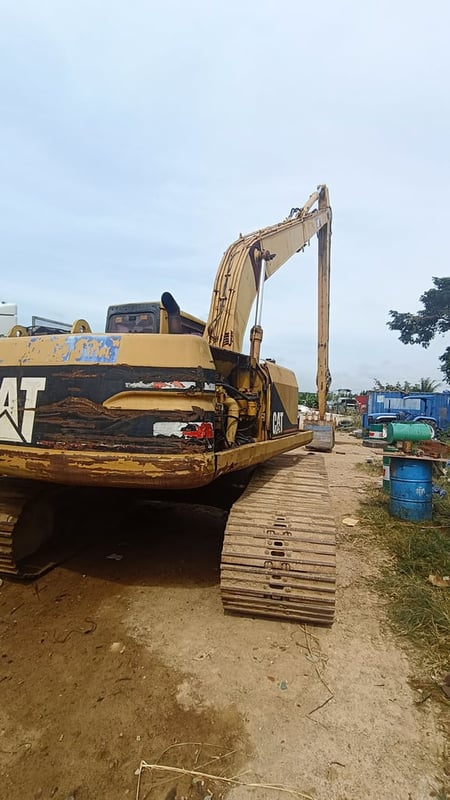 ต้่องการขายรถขุดบูมยาว 18 เมตร CAT 322BL ขายตามสภาพสนใจดูรถได้ที่บ่อวิน ต้่องการขายรถขุดบูมยาว 18 เมตร CAT 322BL ขายตามสภาพสนใจดูรถได้ที่บ่อวิน