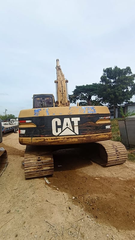 ต้่องการขายรถขุดบูมยาว 18 เมตร CAT 322BL ขายตามสภาพสนใจดูรถได้ที่บ่อวิน ต้่องการขายรถขุดบูมยาว 18 เมตร CAT 322BL ขายตามสภาพสนใจดูรถได้ที่บ่อวิน