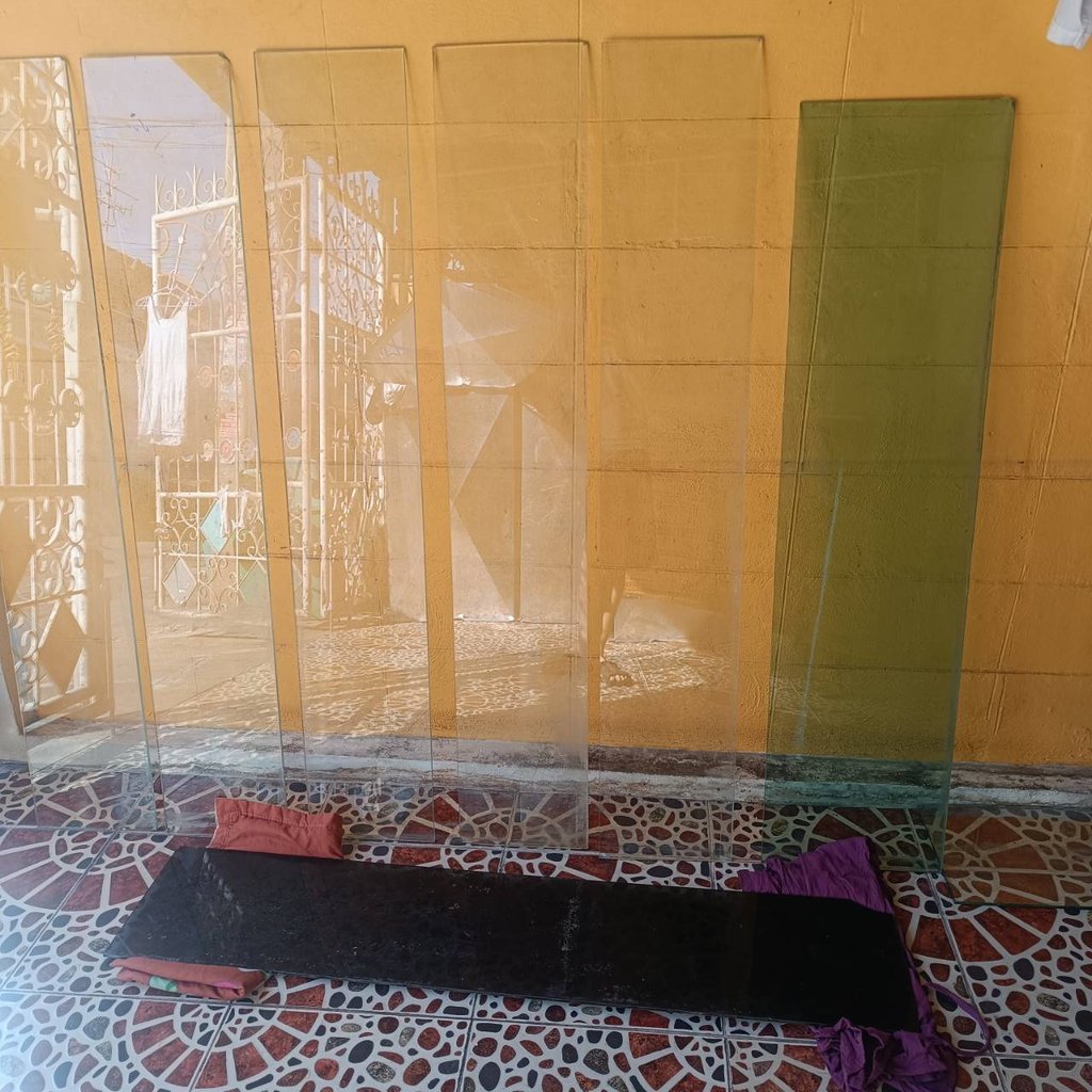 กระจกใส หนา 6 มม.เต็ม