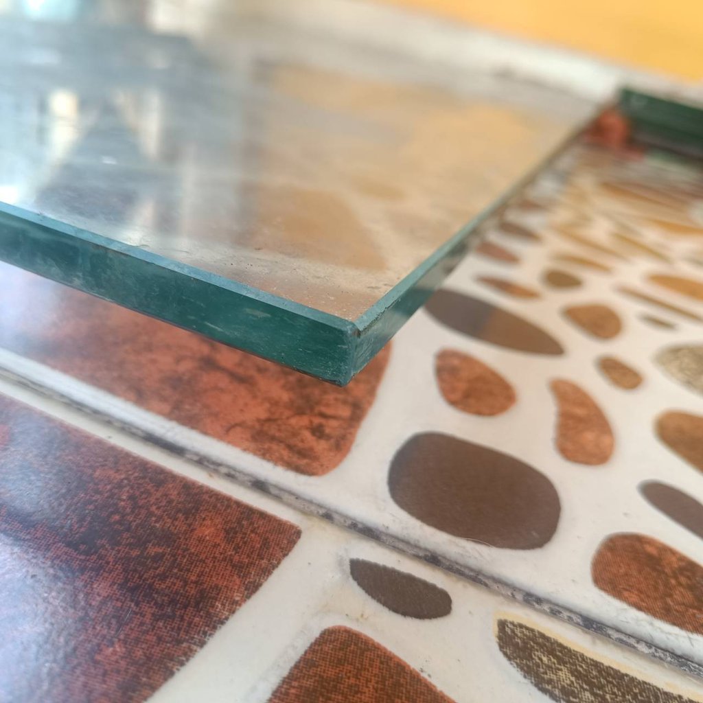 กระจกใส หนา 6 มม.เต็ม