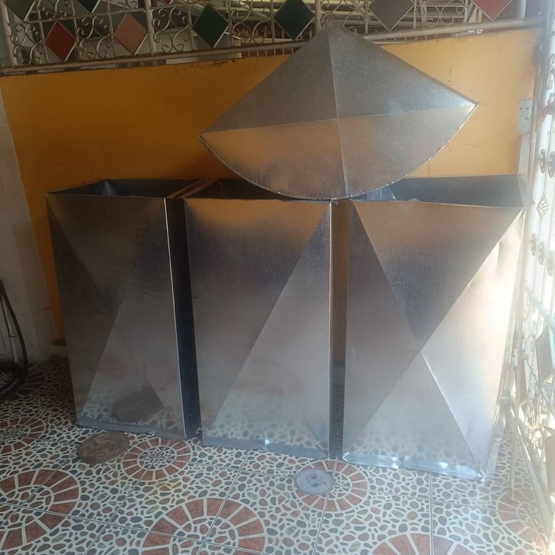 ปล่องดูดอากาศห้องพ่นสีขนาดกว้าง 60 ซม.x 60ซม.x สูง 1.16เมตร