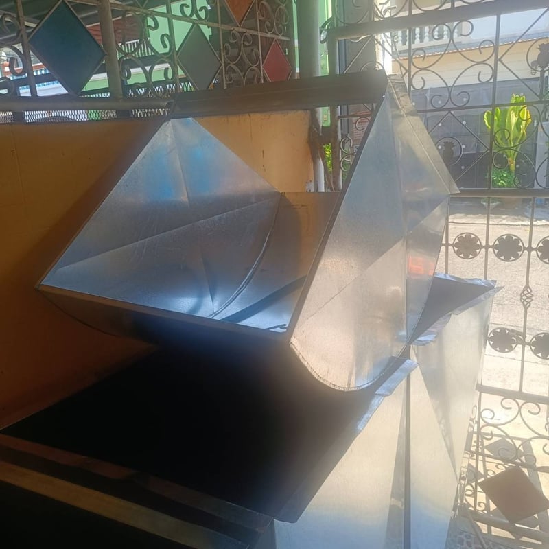 ปล่องดูดอากาศห้องพ่นสีขนาดกว้าง 60 ซม.x 60ซม.x สูง 1.16เมตร