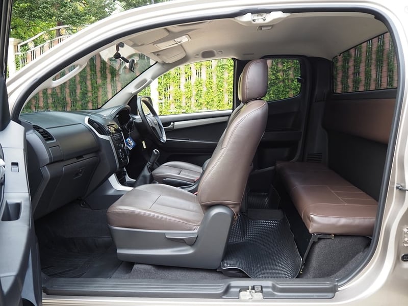 ISUZU D-MAX ALL NEW SPACECAB HI-LANDER 2.5 VGS Z ปี 2013 เกียร์MANUAL สภาพนางฟ้า