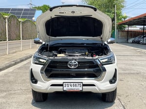 TOYOTA HILUX REVO DOUBLE CAB 2.8 HIGH 4WD ปี 2022 AUTO 4X4 สภาพนางฟ้า