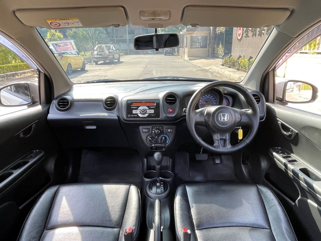 HONDA MOBILIO 1.5 S ปี 2015 AUTO